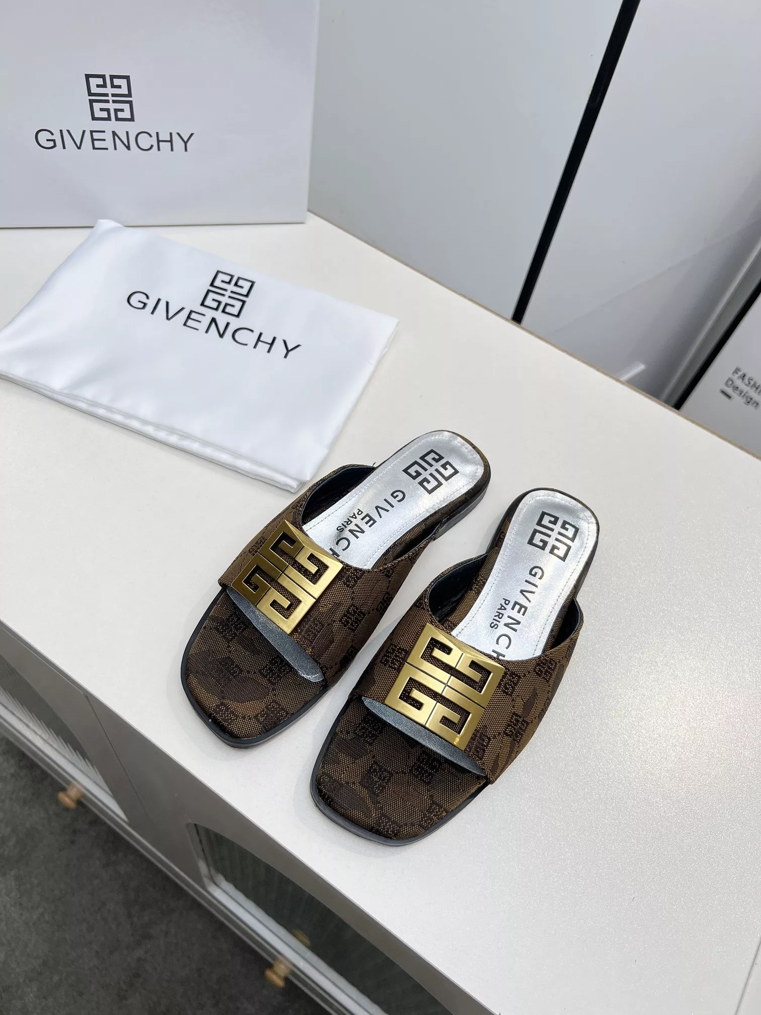 givenchy chaussons pour femme s_12a25322